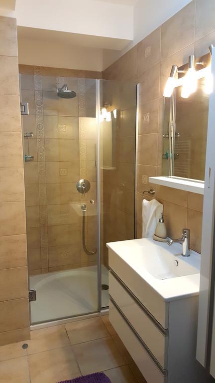 Solid House Residence Мамая Екстериор снимка